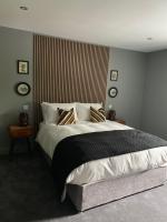 The Snug at the BH - Bed and Breakfast Ballynadrumny