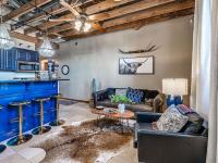 1BR Balcony Views And Cowboy Vibes - B&B Oklahoma City