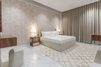 Four-Bedroom Luxury Apartment