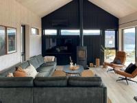 Panoramic Cabin With Sea View On Randøy - B&B Hjelmeland