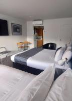 Monolocale con 1 Letto King-Size e 1 Letto Singolo