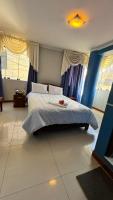 Alojamiento de habitaciones, con baños privados - B&B Cajamarca