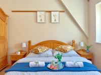 Két fős franciaágyas deluxe szoba