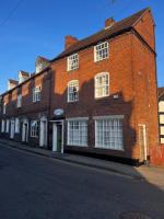 Elegant Georgian Grade II Listed House full of charm - 3 Super king rooms - 3 Mins for Safari Park & Steam Train - Parking - B&B Bewdley