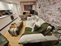 Modern Studio Near London - Bed and Breakfast Worcester Park