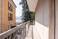 La Darsena Front lake apartment - B&B