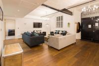 Liverpool Gem, Spacious 2BR Apt, Sleeps 8 - B&B Liverpool