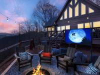 Wengen Chalet - EV Charger, Views, Sauna, Cold Plunge, Hot tub, Firepit - B&B Bryson City