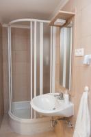 Dreibettzimmer mit eigenem Bad