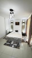 M Luxury Apartment - Ferienwohnung Temeswar