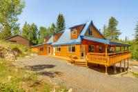 Fire Pit and Sauna Inviting Utah Cabin - B&B Duck Creek Village