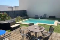 Agréable et lumineuse maison t4 air conditionné piscine jacuzzi parking - B&B Juvignac