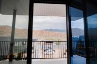 Family Room with Mountain View