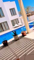 Apartment mit 2 Schlafzimmern und Poolblick