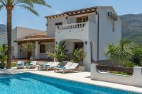 Villa Enri Villa y Casita con Piscina y Jacuzzi - Chambres d’hôtes Parcent