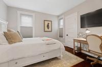 Red Cross Haven Modern 2BR w Private Bathrooms - Bed and Breakfast New Haven