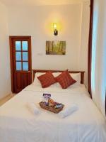 Deluxe Double Room (2 Adults + 1 Child)