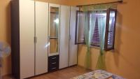 Apartamento con balcón y vistas al mar