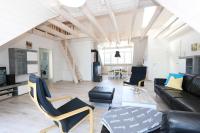 Apartment mit 3 Schlafzimmern und Balkon
