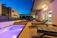 Villa Franka with pool near Medulin - Ferienwohnung Liznjan