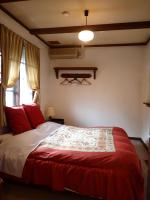 Suite with Shared Bathroom - Non-Smoking