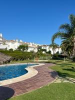 Casares Costa Piscina y Balcón - B&B Casares