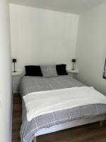 Studio calme avec terrasse proche centre-ville - B&B Niort