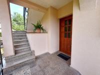 Apartment mit Balkon