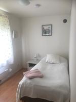 Single Room with Shared Shower and Toilet