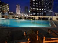 Elegant and Modern 2 BR Home Golf Skyline View - Ferienwohnung Manila