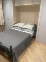 Cosy ground floor flat close to train & bus routes - B&B Norwood