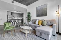 Centric 2BR In HEART of DTPHX Free Garage Parking - Chambres d’hôtes Phoenix
