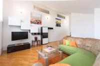Three-Bedroom Deluxe Apartment