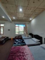 6-Bed Mixed Dormitory Room