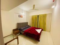 Royal Nest - Just 1 Km from Airport - B&B