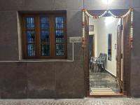 Nature's Nest Homestay Tirupati close to Sri Padmavathi Ammavari Temple Tiruchanur close to toll road connecting all highways just behind Taj Tirupati and easy access to Garuda fly-over to Tirumala - B&B Tirupati