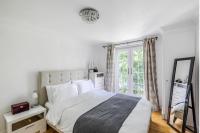 Stylish 2BR Chelsea Penthouse with Private Rooftop - Ferienwohnung London