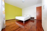 Appartamento con 2 Camere da Letto, Balcone e Vista mare