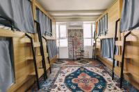 Dormitorio Maschile con 8 Letti