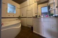 Maison familiale avec piscine - Bed and Breakfast Mimizan