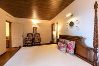 Lake View 3BHK close to Mall Road Zen Den - Chambres d'hôtes Naini Tāl