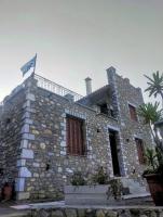 Efterpi's Tower House! εύ τέρπω she who brings joy - Bed and Breakfast Tóriza