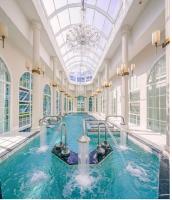 Grand Florida Beachfront Pattaya - B&B Ban Na Chom Thian