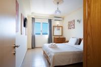 Deluxe Beachfront Apartment - B&B Valona