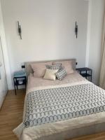 Deluxe Room (2 Adults + 1 Child)