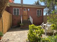 Can Bosquet - Casa de invitados adosada a casa familiar - Ferienwohnung Corbera de Llobregat