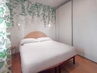 Double Room with Private External Bathroom