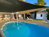 Solara West - Private Pool and Seafront - B&B