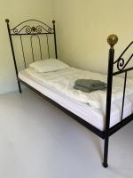 Comfortable house with a wood sauna near the A4 motorway - Bed and Breakfast Oulu