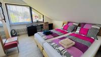 Appartement met 1 slaapkamer, balkon en uitzicht op de bergen.